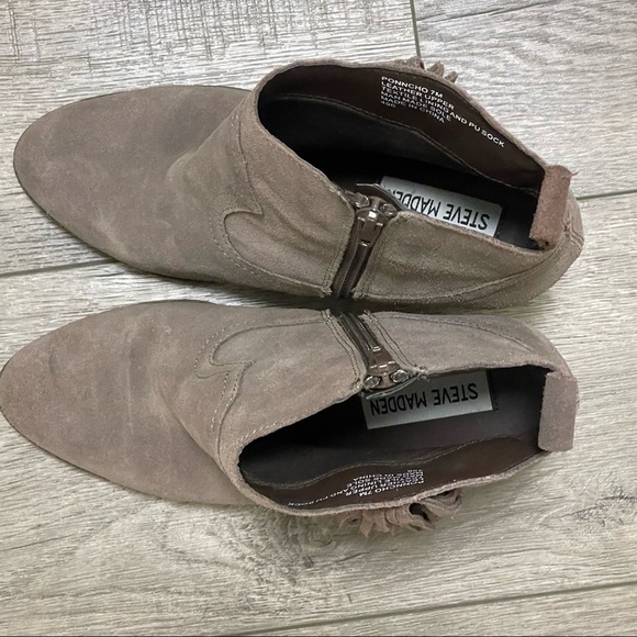 Steve Madden Ponncho Womens Ankle Boots Fringe Western Taupe Suede Sz 7M - Picture 5 of 8